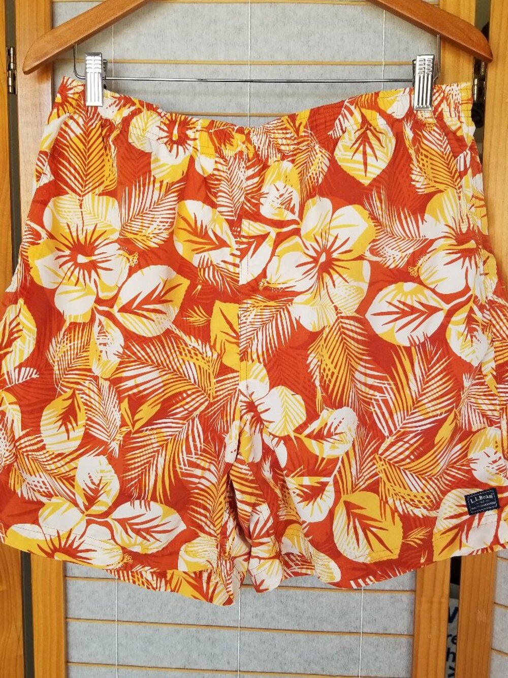 L.L. Bean Men's Swim Shorts Bathing Suit Trunks Tropical Print
